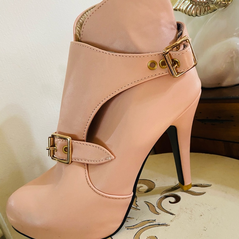 8.5 blush pink ankle boot style heels.  Brand new